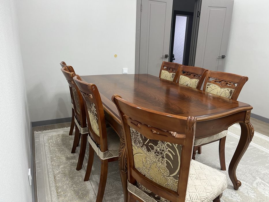 Продам стол со стульями