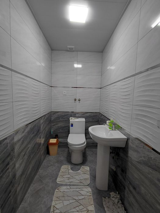 3 xona kvartira sotiladi