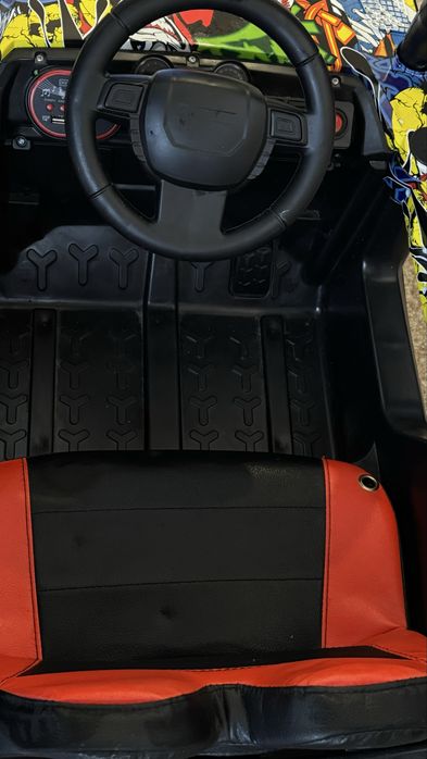 Продам детскую машинку