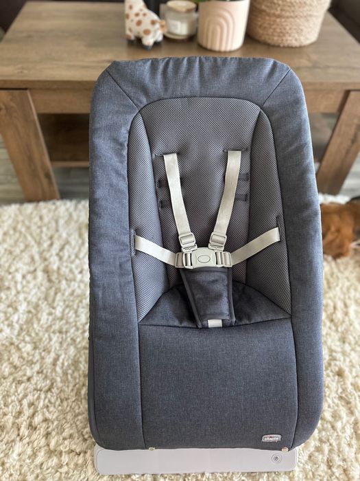 Bouncer Chicco Rhythm’n’Sound – gri, vibrații + muzică