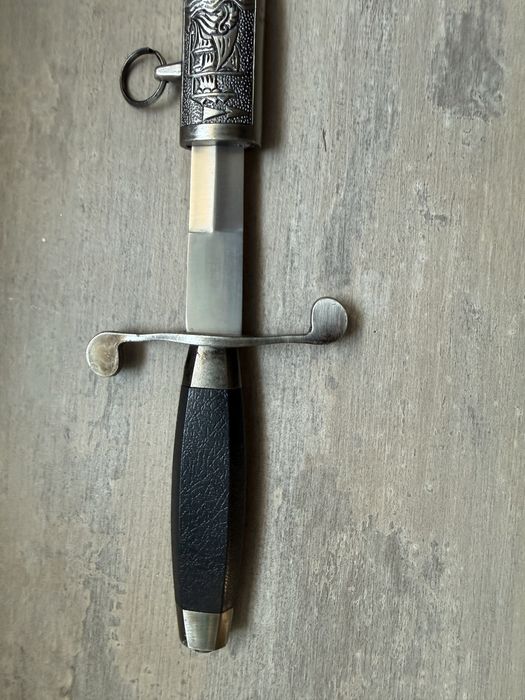 Pumnal sovietic ,   .