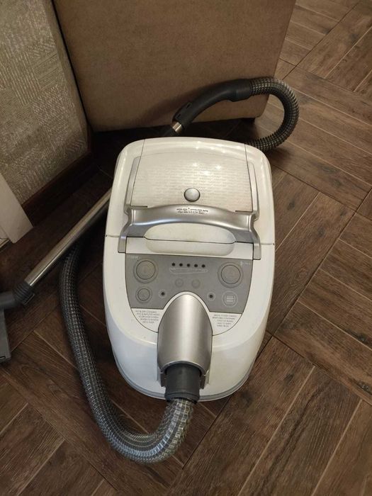 Моющий пылесос Zelmer Aquawelt Plus