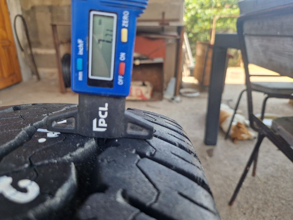 2бр.235/65/16 C MAXXIS