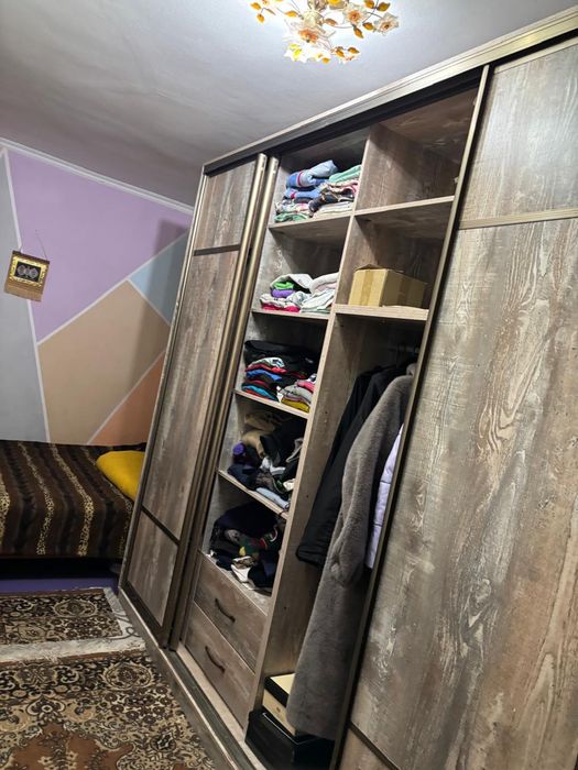 Продам шкаф купе.