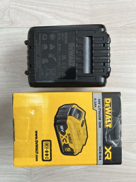 Dewalt acumulator 5Ah baterie DCB184 18V /Li-lon / Nou