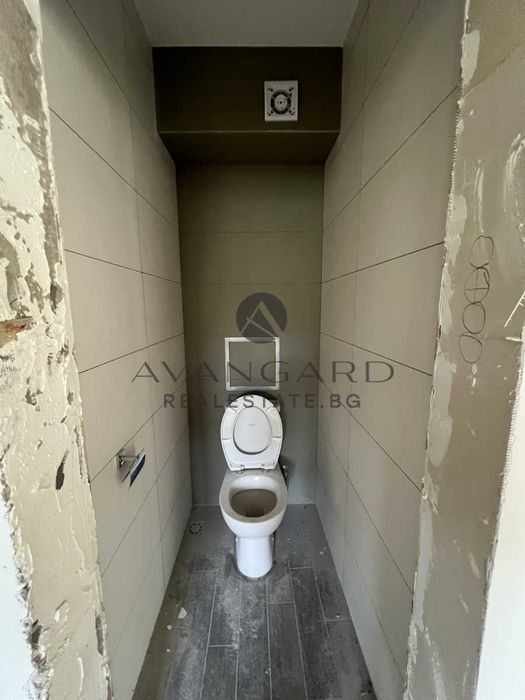 Продава се Тристаен апартамент в Пловдив, Кършияка - 86 кв.м за 1896 €/кв.м - Снимка #8