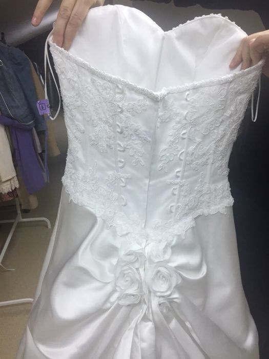 Rochie de mireasa Demetrios 9636