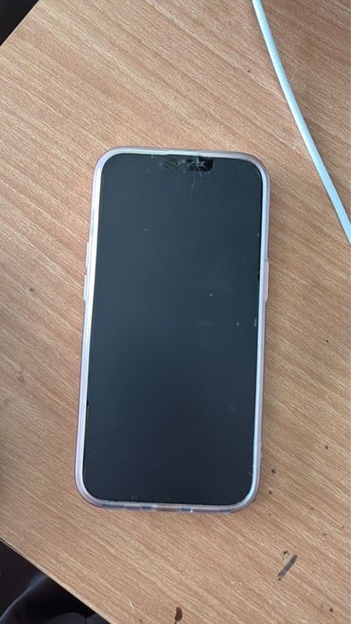 Телефон iphone13