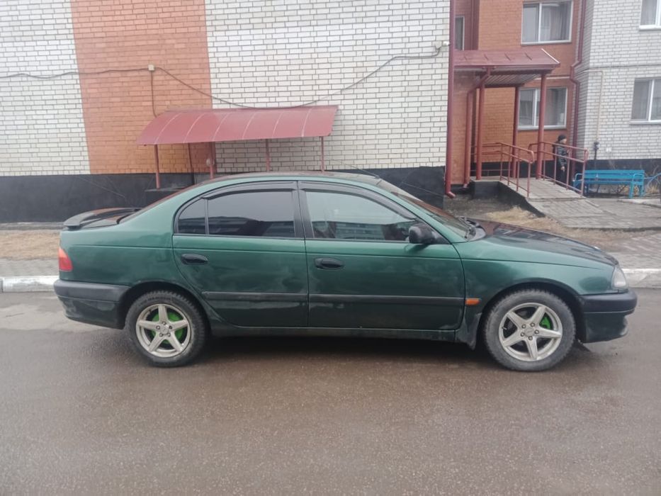 Продам Toyota avensis