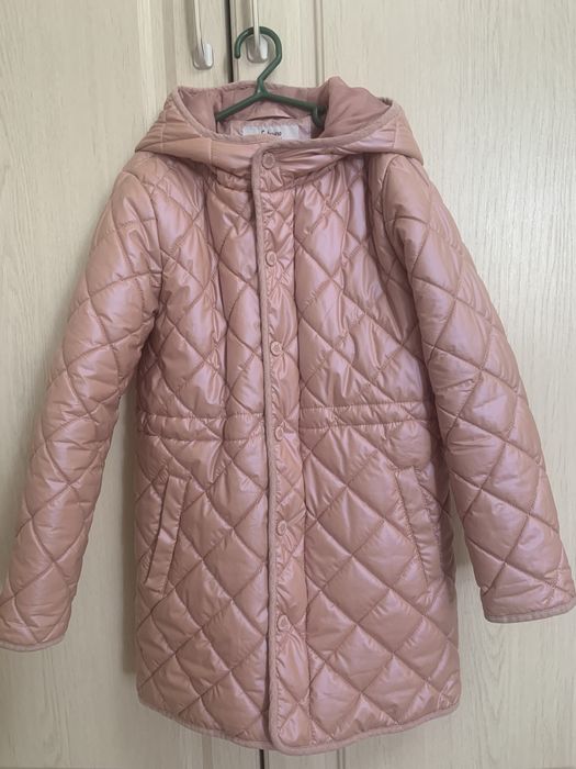 Продам польто на девочку осень весна!!