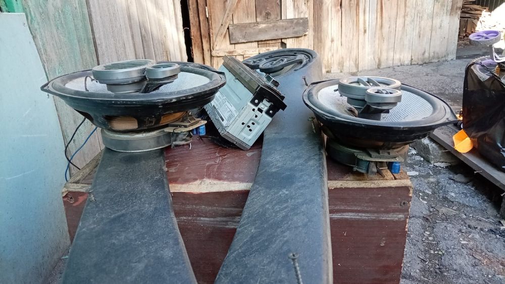 Продам сабвуфер комлект