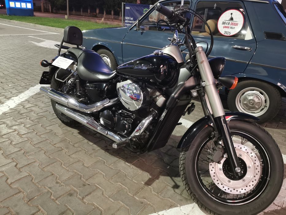 Honda shadow 750 A2  black spirit 2012 phantom  schimb cu rulotă