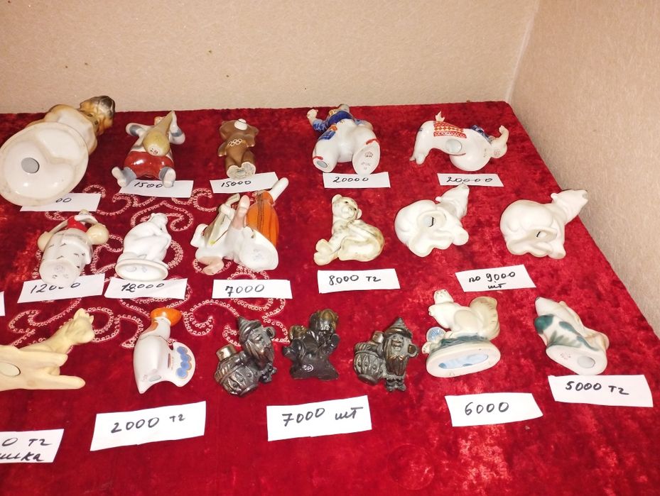 Продам статуэтки.