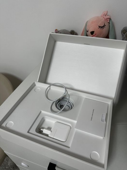 Продам макбук эйр