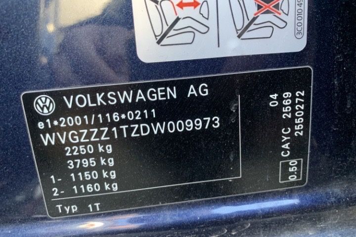 Продаваме на части фолксваген Туран  1.6д 105кс. Vw touran 1.6d 105hp.