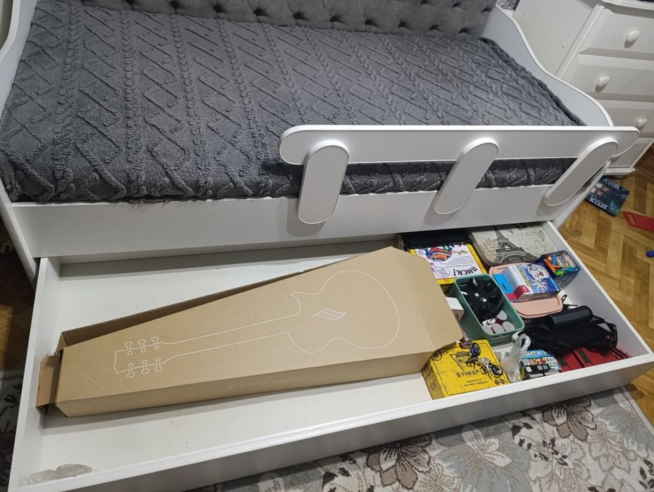 Кровать детская ,подростковая