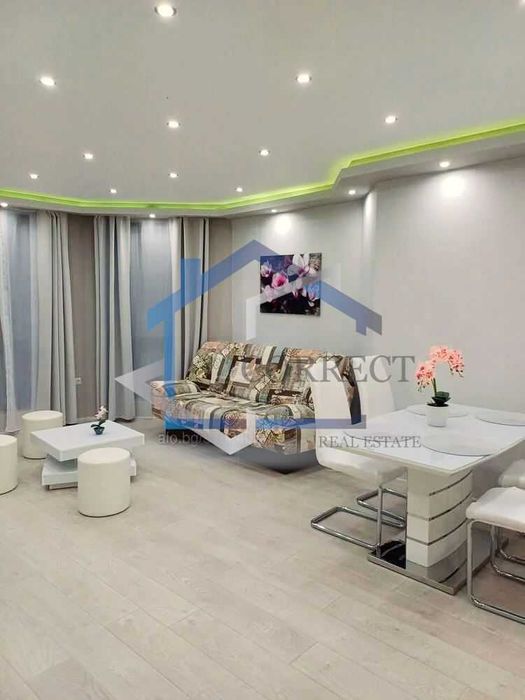 Дава се под наем Двустаен апартамент в Варна, Възраждане 3 - 75 кв.м за 561 € - Снимка #1