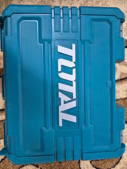 Шуруповерт “TOTAL”