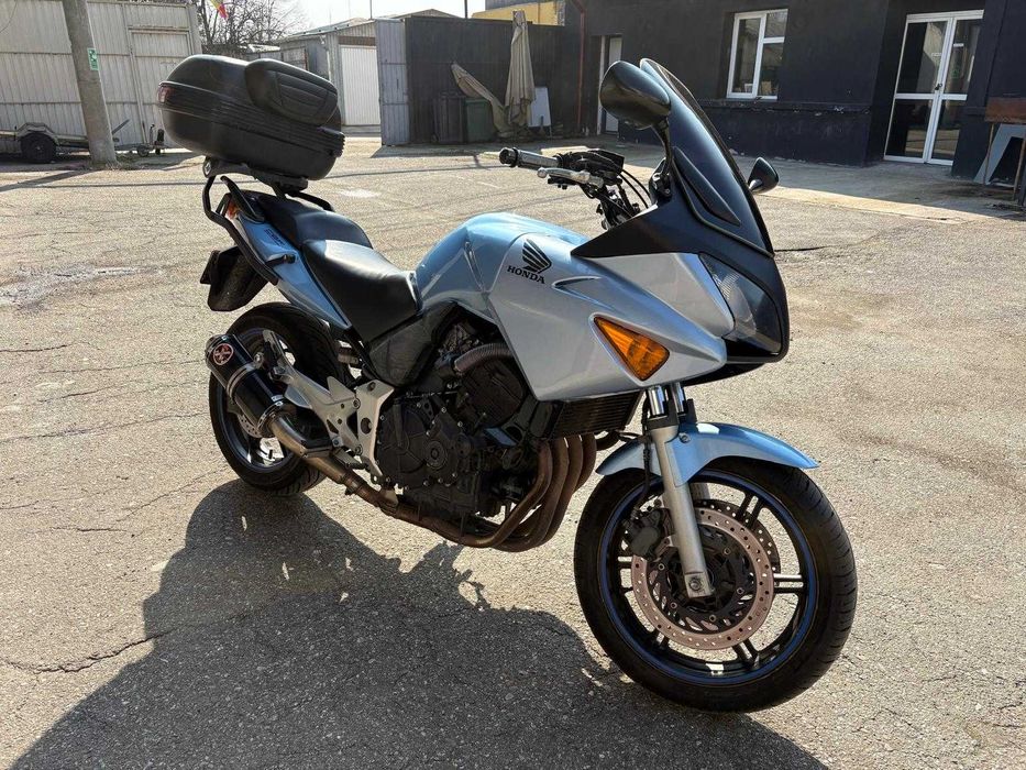 Motocicleta Honda CBF600 din 2005