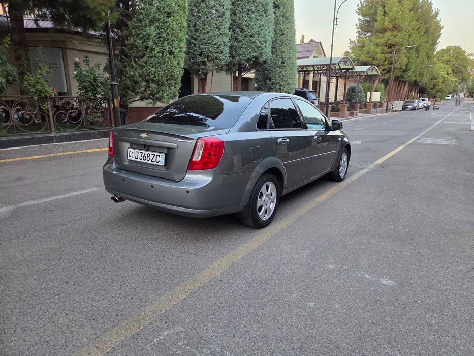 2016 Jentra mercedes salon