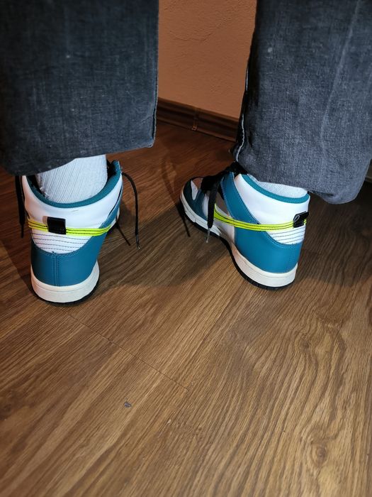 Adidași Nike Jordan 1