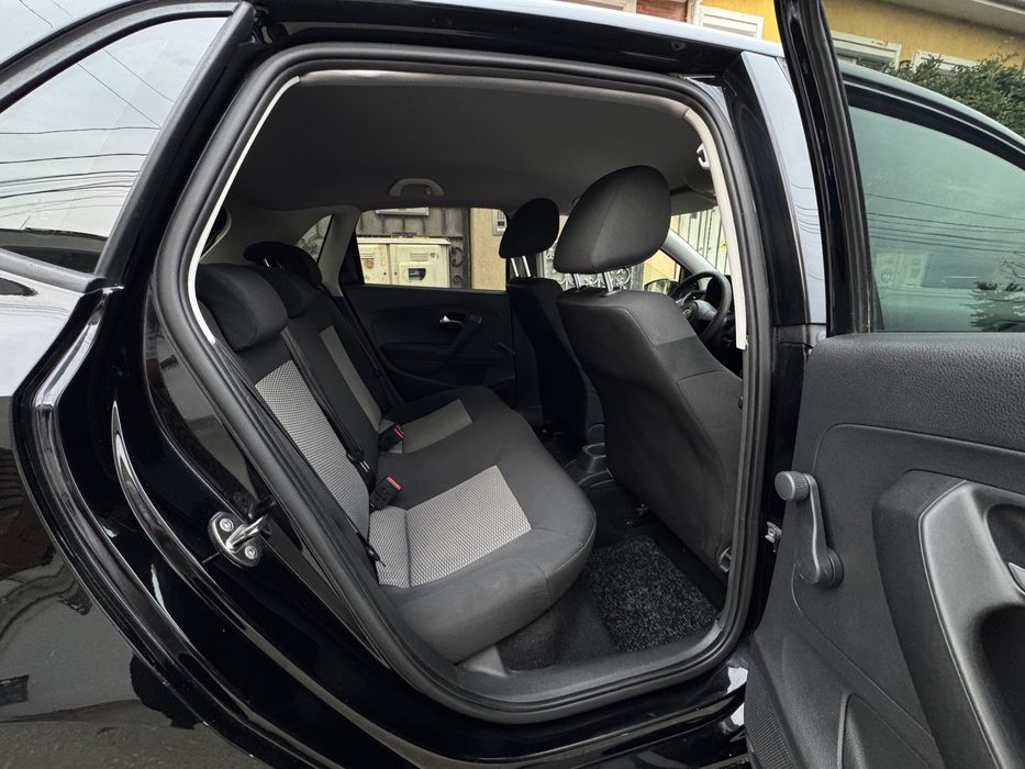 VOLKSWAGEN Polo 2011 — imagine 10