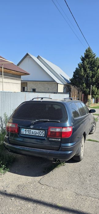 Продам Тойота Карина е