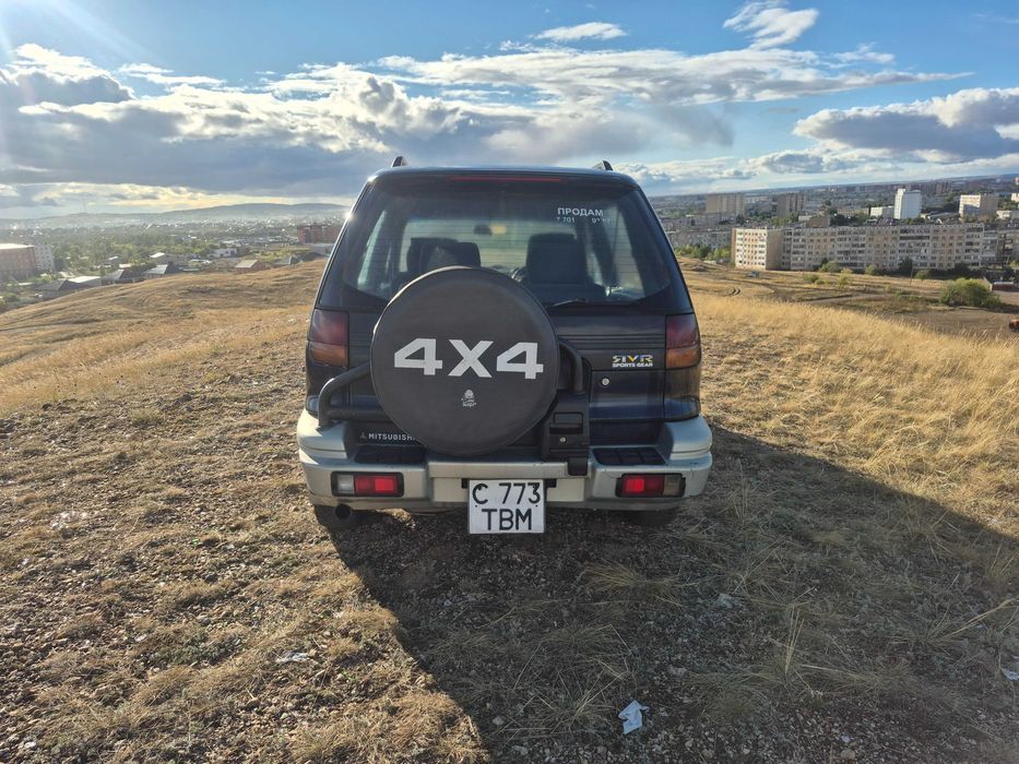 Mitsubishi RVR 1994 год