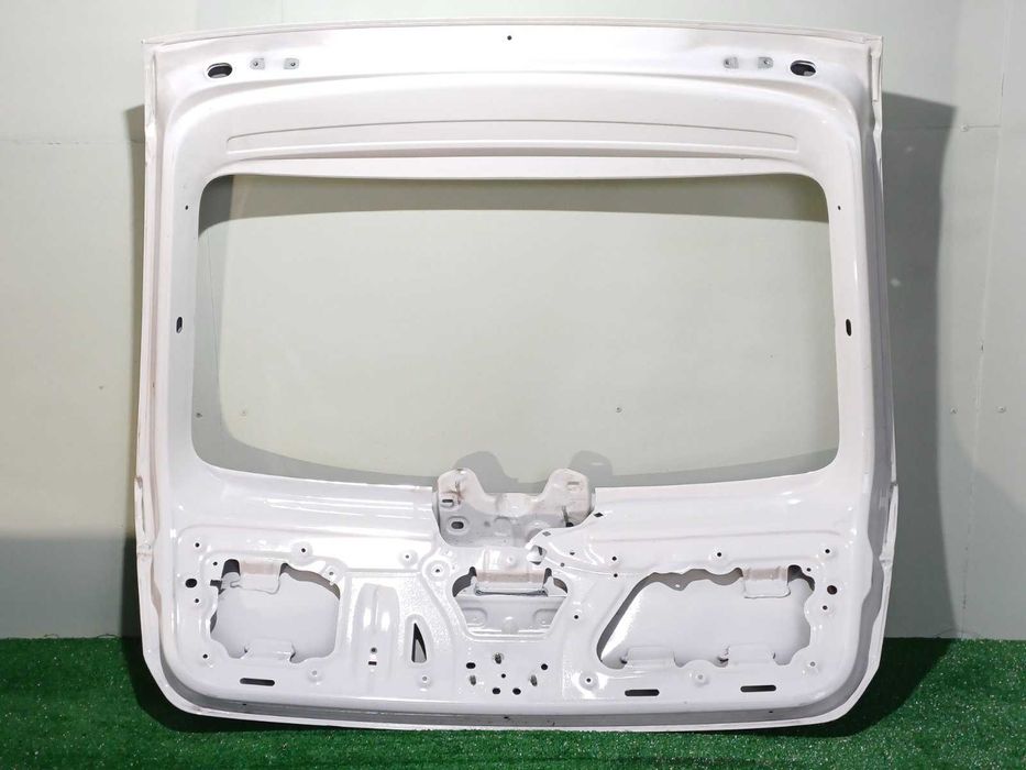 врата 5 та багажник Skoda Rapid 2012-2019 г. #1013V .