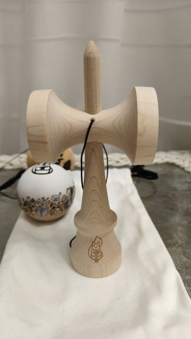 Erraticsquirrel/Miguel Kendamă