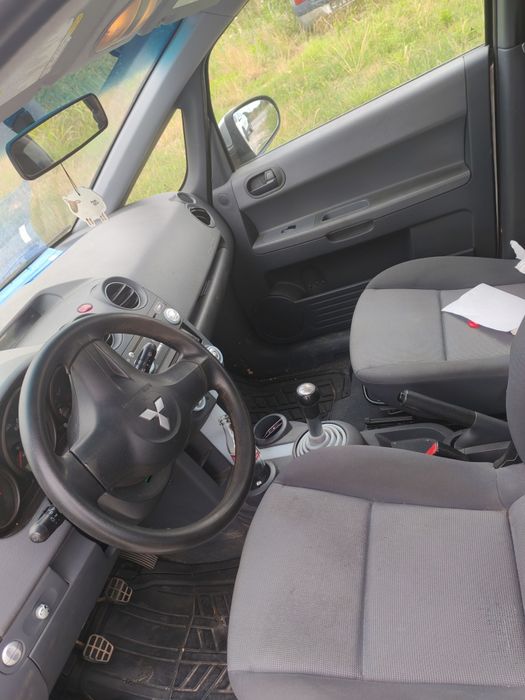 Mitsubishi colt benzina