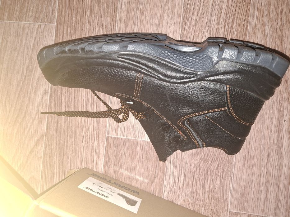 Рабочая обувь новая