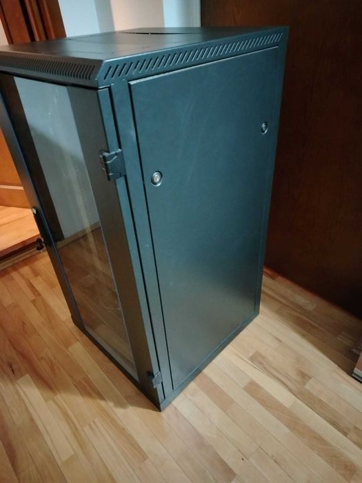 Rack server 19" BKT Elektronik 22U, cabinet complet cu chei, nefolosit