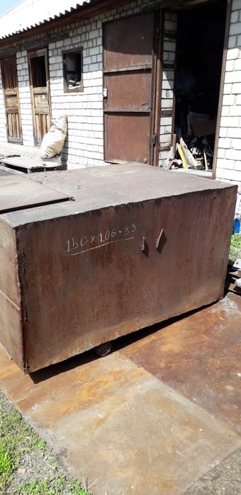 Продам железный бак для воды