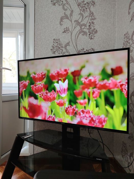 Smart телевизор Panasonic 49'