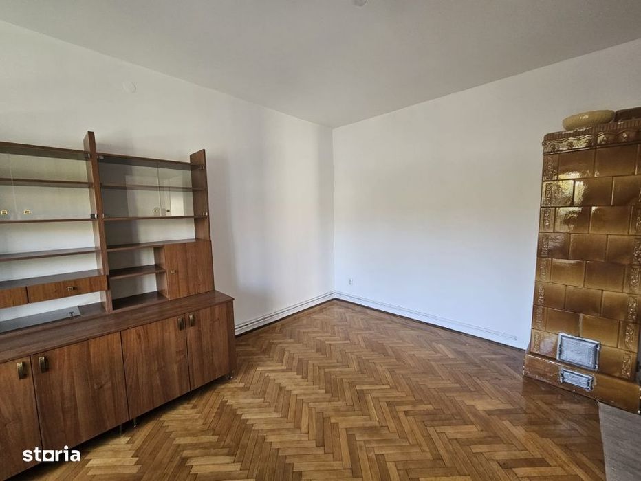 Apartament spatios, zona Hotel Napoca, pentru birou!