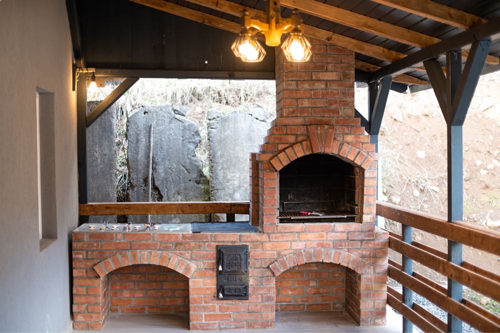 Cabana de Inchiriat cu ciubar OCUPATA DE REVELION