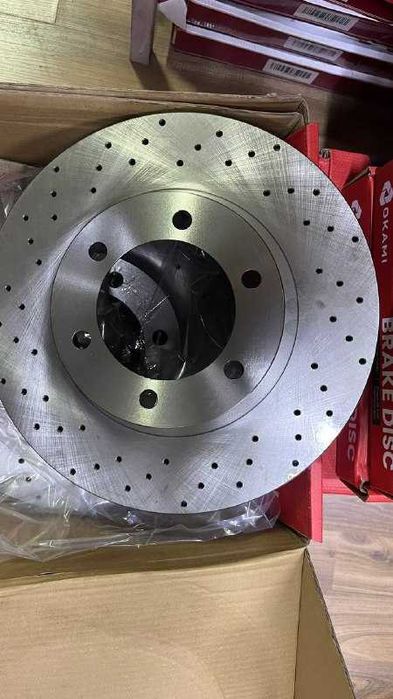 Тормозные диски на Toyota Corolla