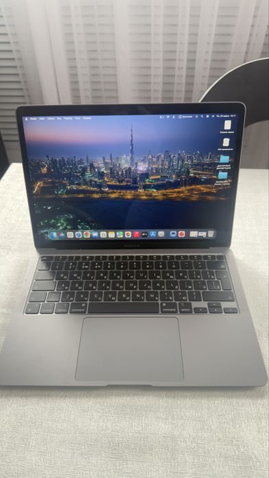 Продам MacBook Air