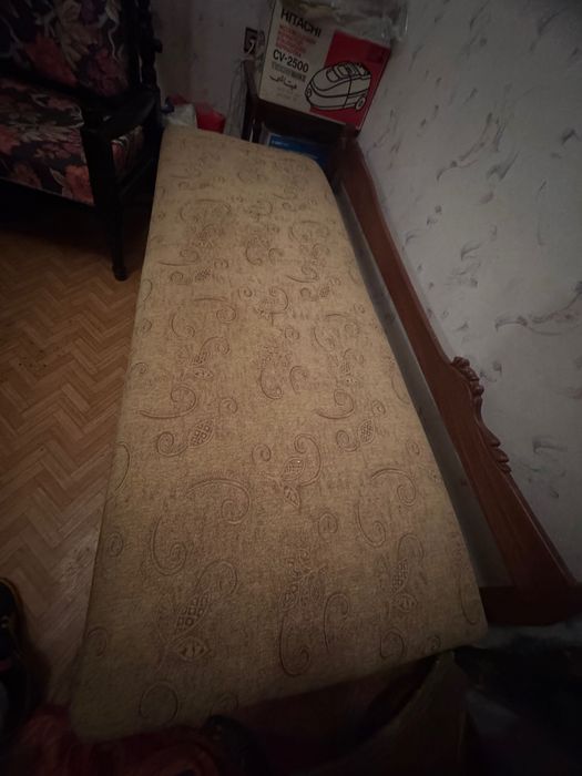 Единично легло/ кушетка