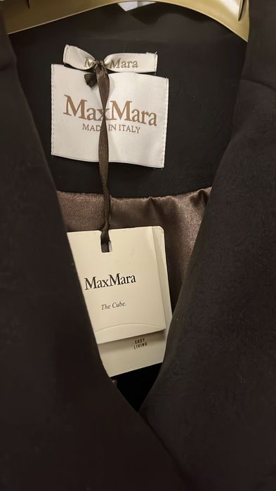 Продам пальто MaxMara новый