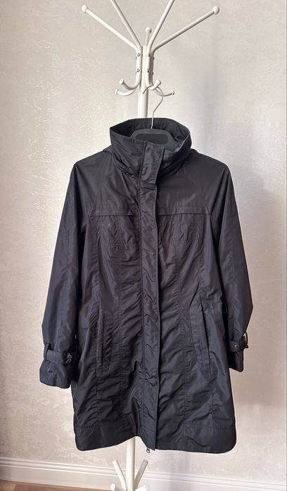 Продам плащ черного цвета