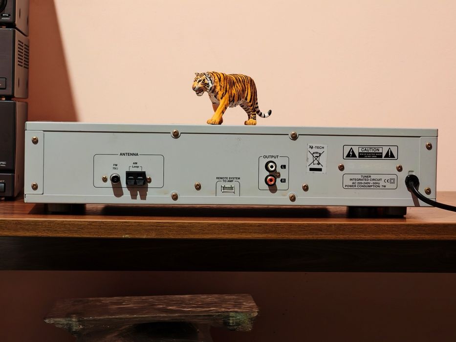 X4 TECH  TU/S-1000. Tuner premium Radio Data System. Preț fix !