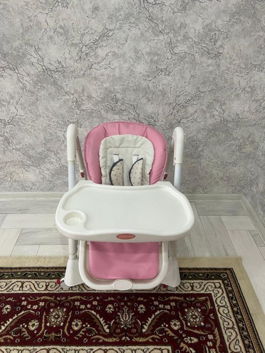 Продам детский стол