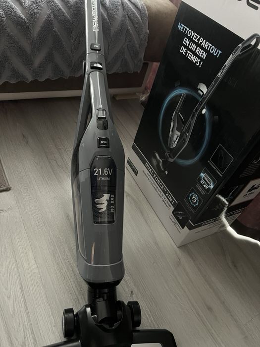 Безкабелна прахосмукачка Rowenta 2в1