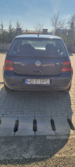 Vand golf 4  1.6 Benzina 16V 105cp