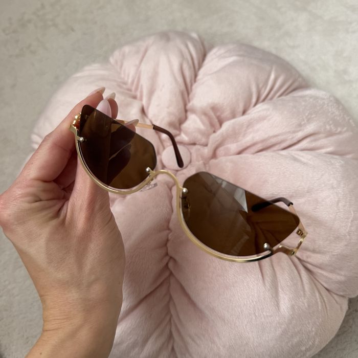 Нави слънчеви очила