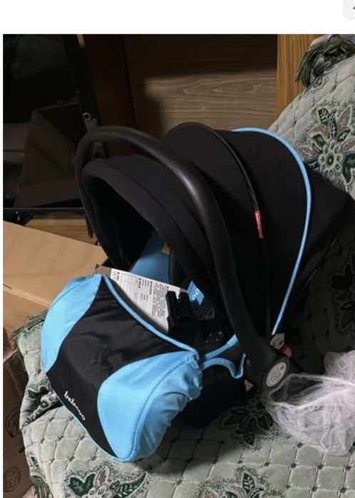 Продам коляску 3в1