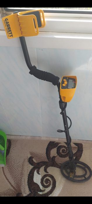 Продам металлоискатель