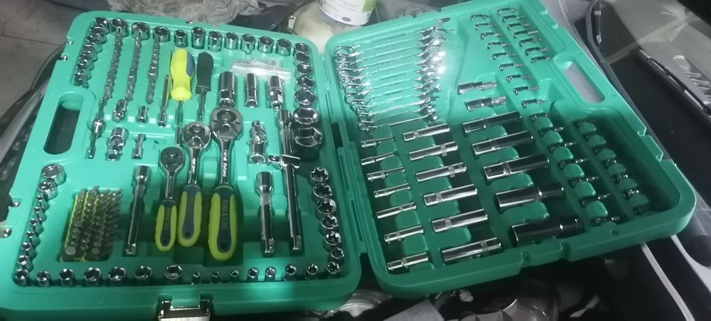 Продам набор инструмента